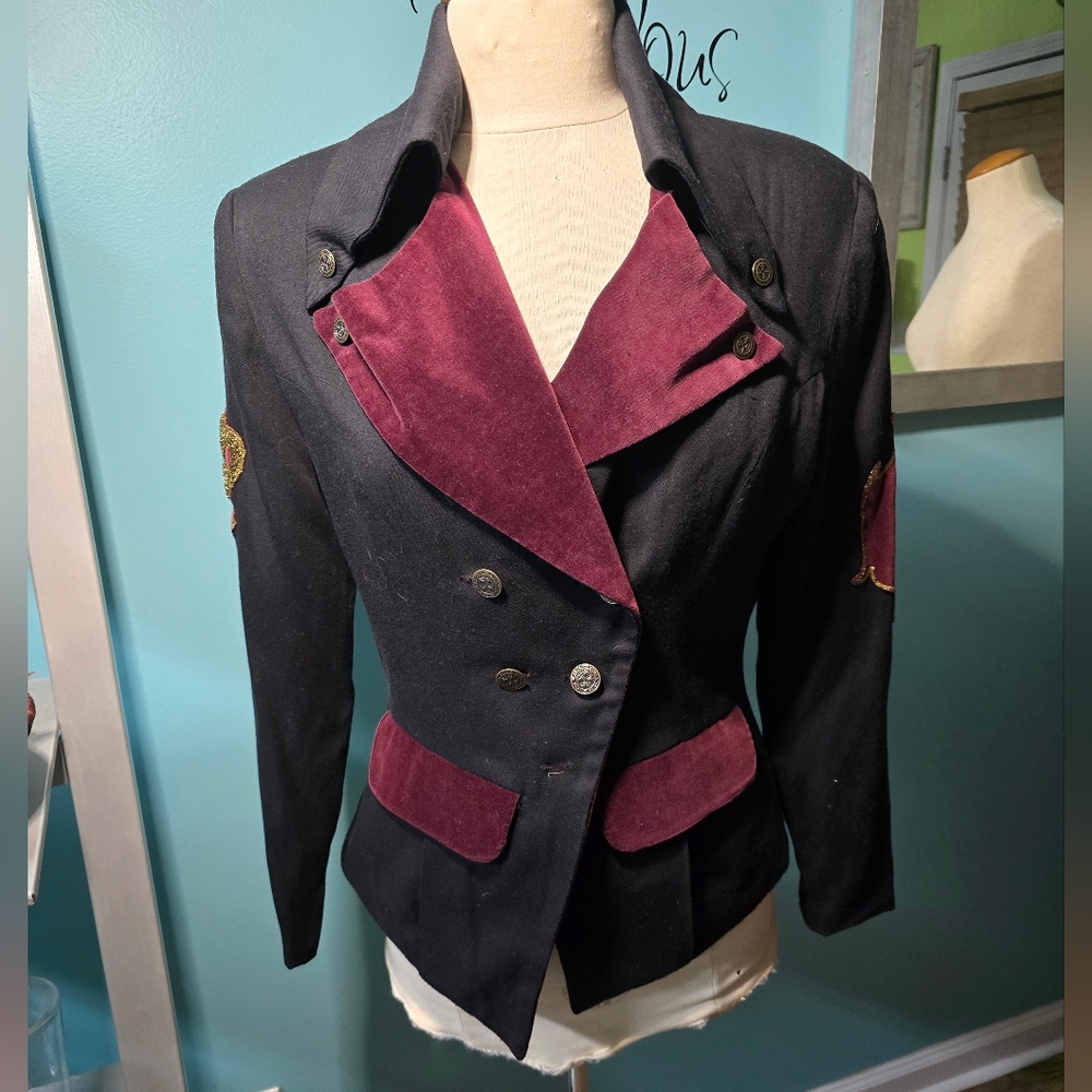 Ultra Chic Sue Wong Black and Burgundy Military-inspired Blazer